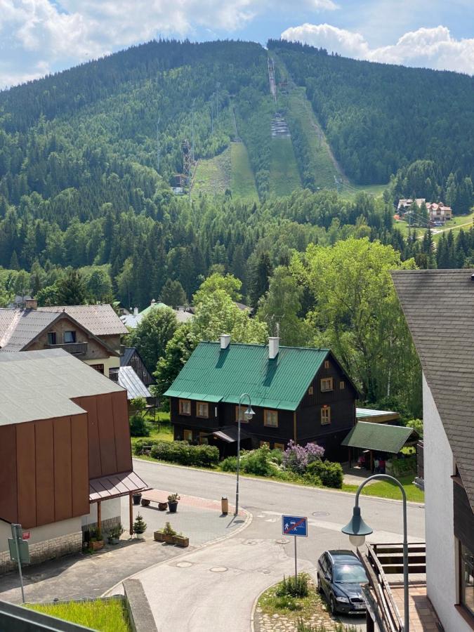 Luxusni Apartman U Sjezdovek S Garazi Harrachov Exterior photo
